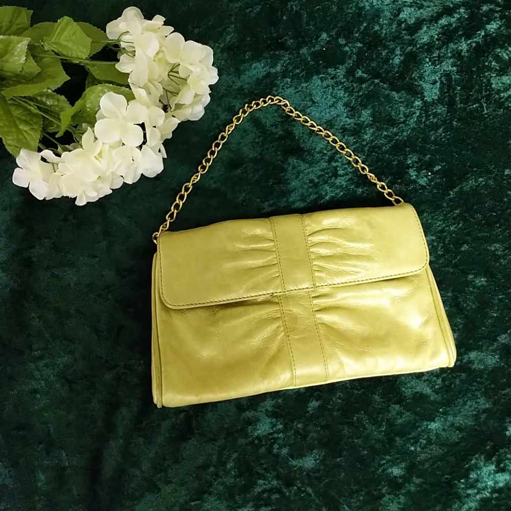 🖤Yellow/gold faux leather chain clutch